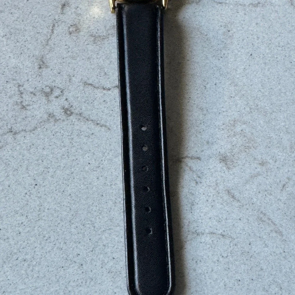 TIME Quartz‎ Watch Gold Tone Case Black Faux Leather Band Japan Movement Womens